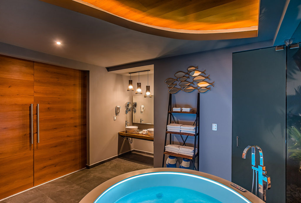 Mia Bacalar by Jhankarlo Commercial Photography